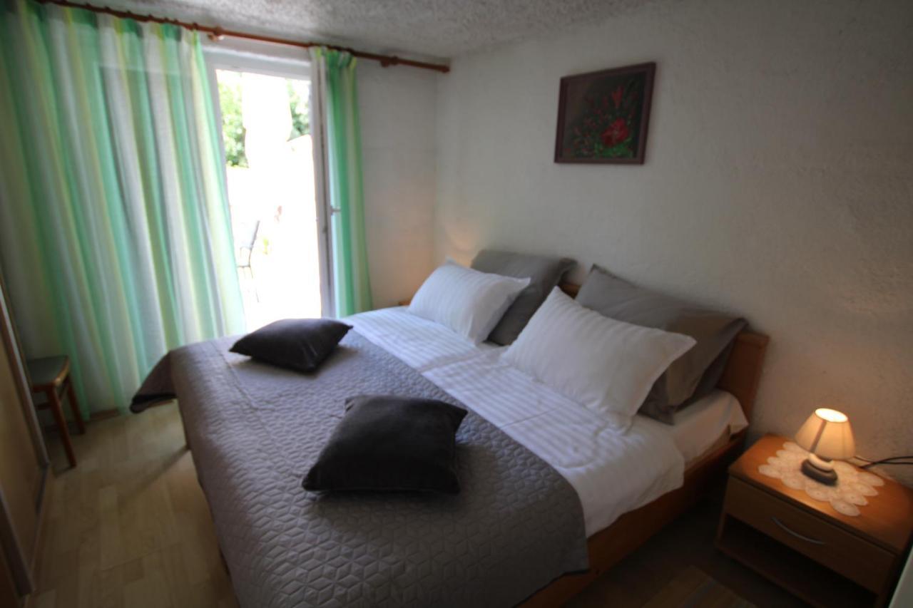 Apartment Sunny Garden 波雷奇 外观 照片